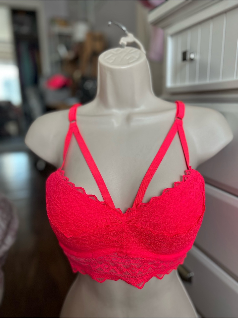 Pre-owned Victoria’s Secret Strappy Hot Pink Lace Bralette - size L